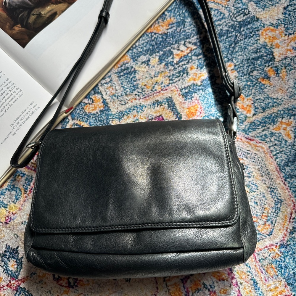 Derek Alexander Black Leather Shoulder Bag - Picture 3 of 16